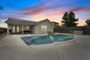 The Splash Pad Sleeps 13 w Pool Patio and Garage
